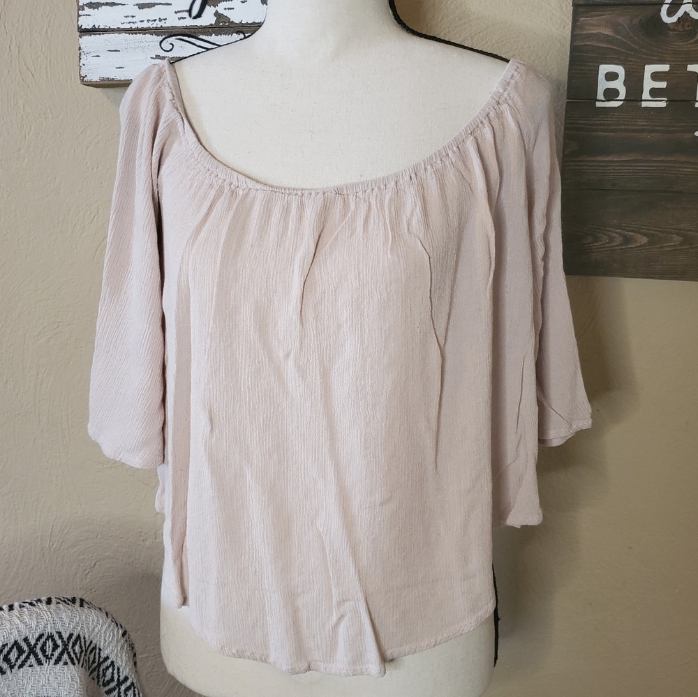 Tobi Nude Blouse Medium Slouchy Shoulder.